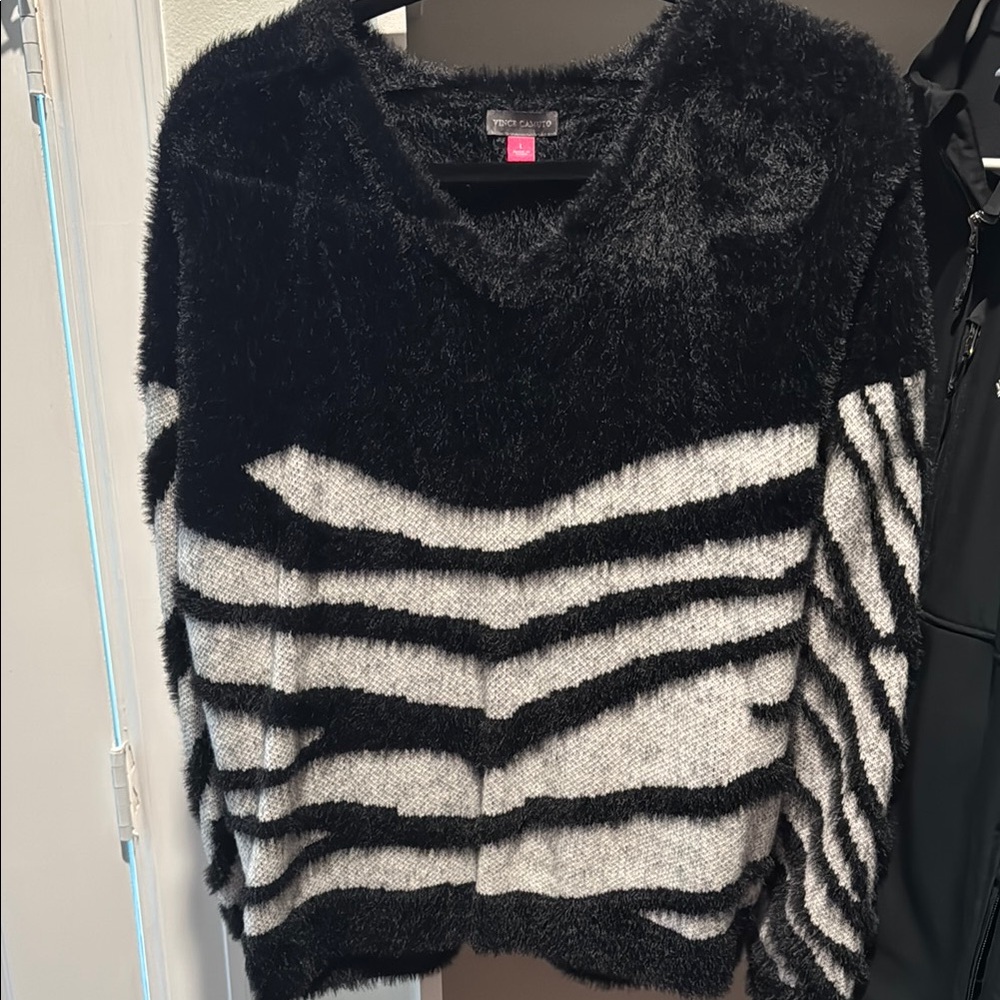 Vince Camuto V-Neck Black and White Sweater with Zebra Stripes